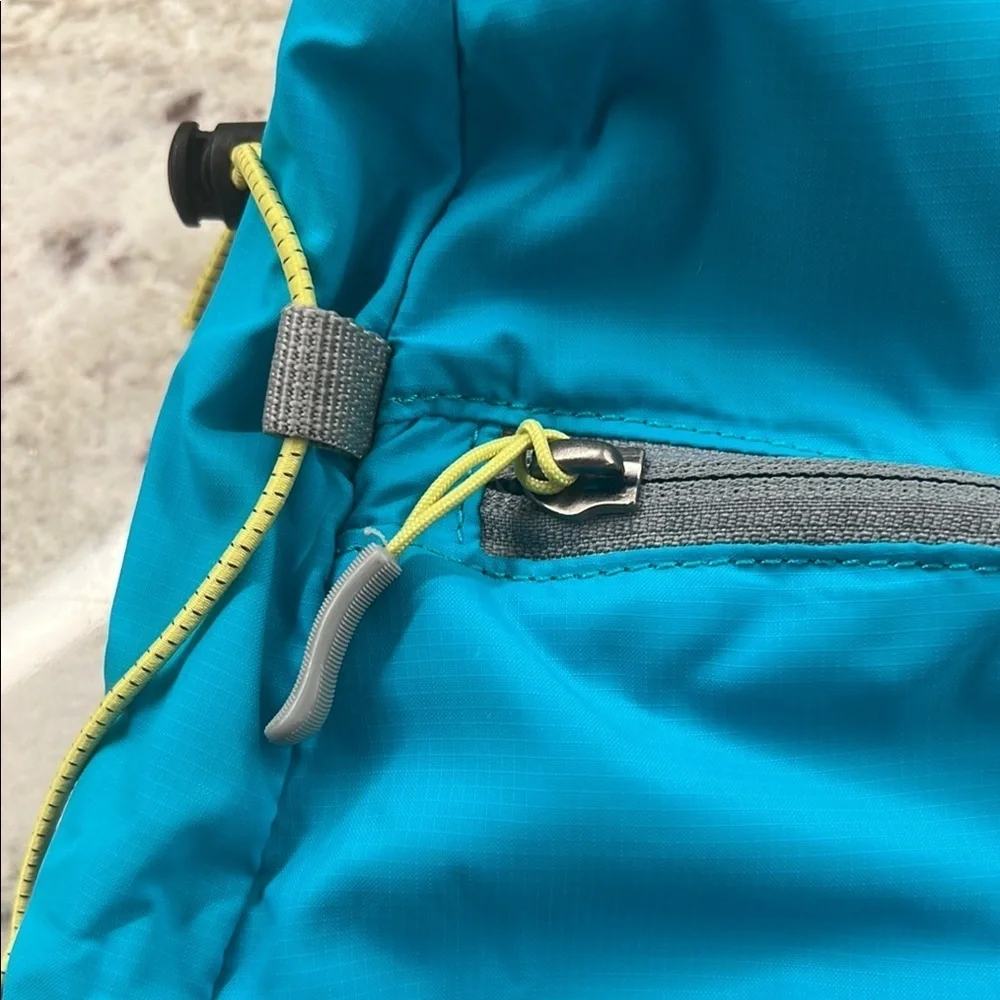 Eddie Bauer Teal Sling Shoulder Bag Backpack Crossbody Bag Multiple Compartments